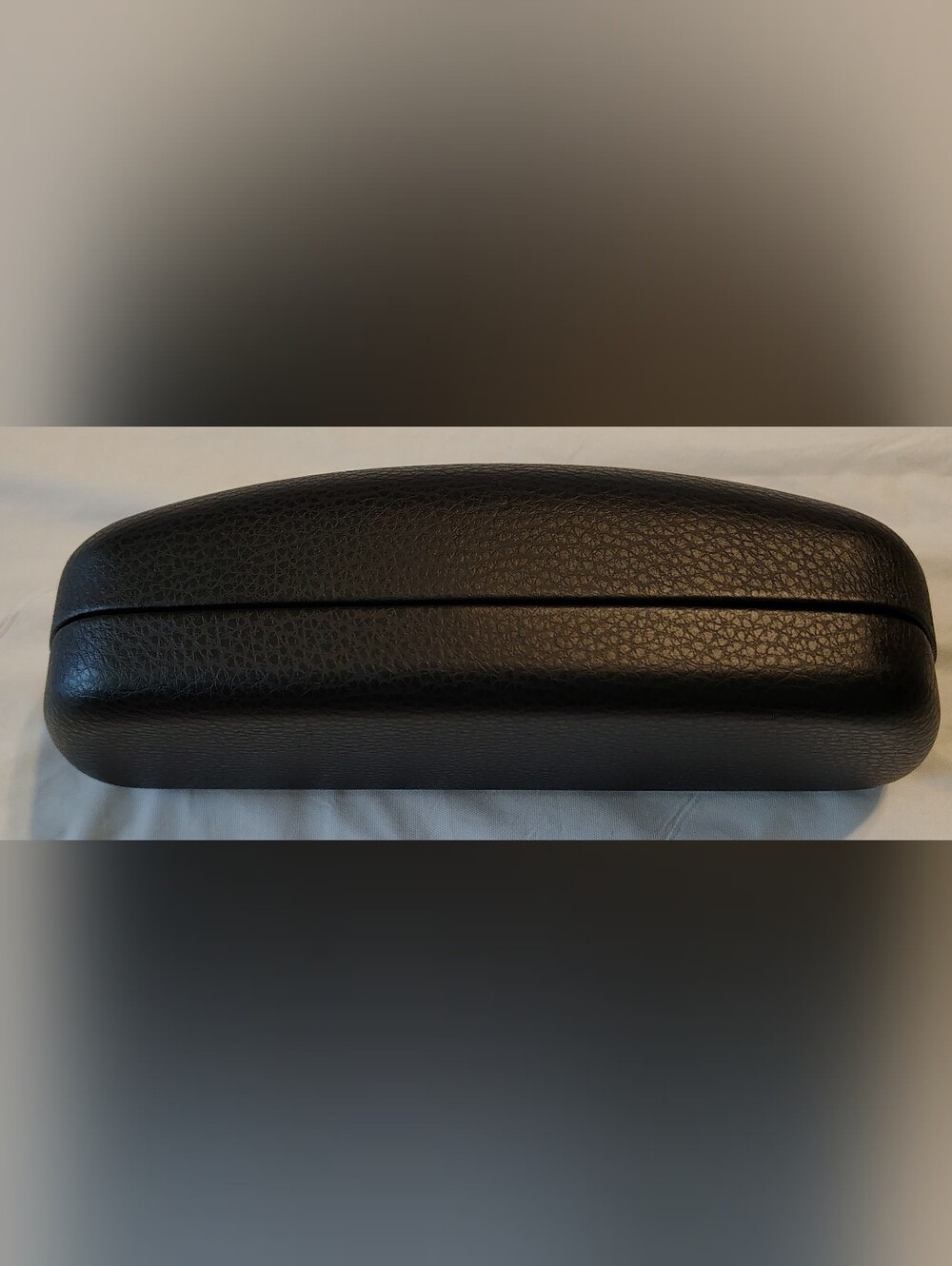 Oakley Black Hard Clamshell Eyeglass Case - Picture 2 of 5